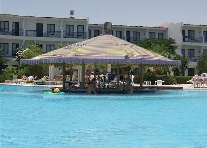 Holiday - Palace