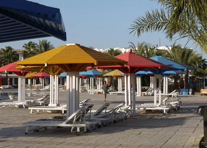 Holiday - Palace