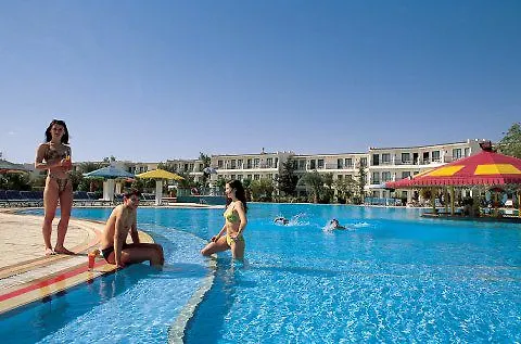 Holiday - Palace 4*
